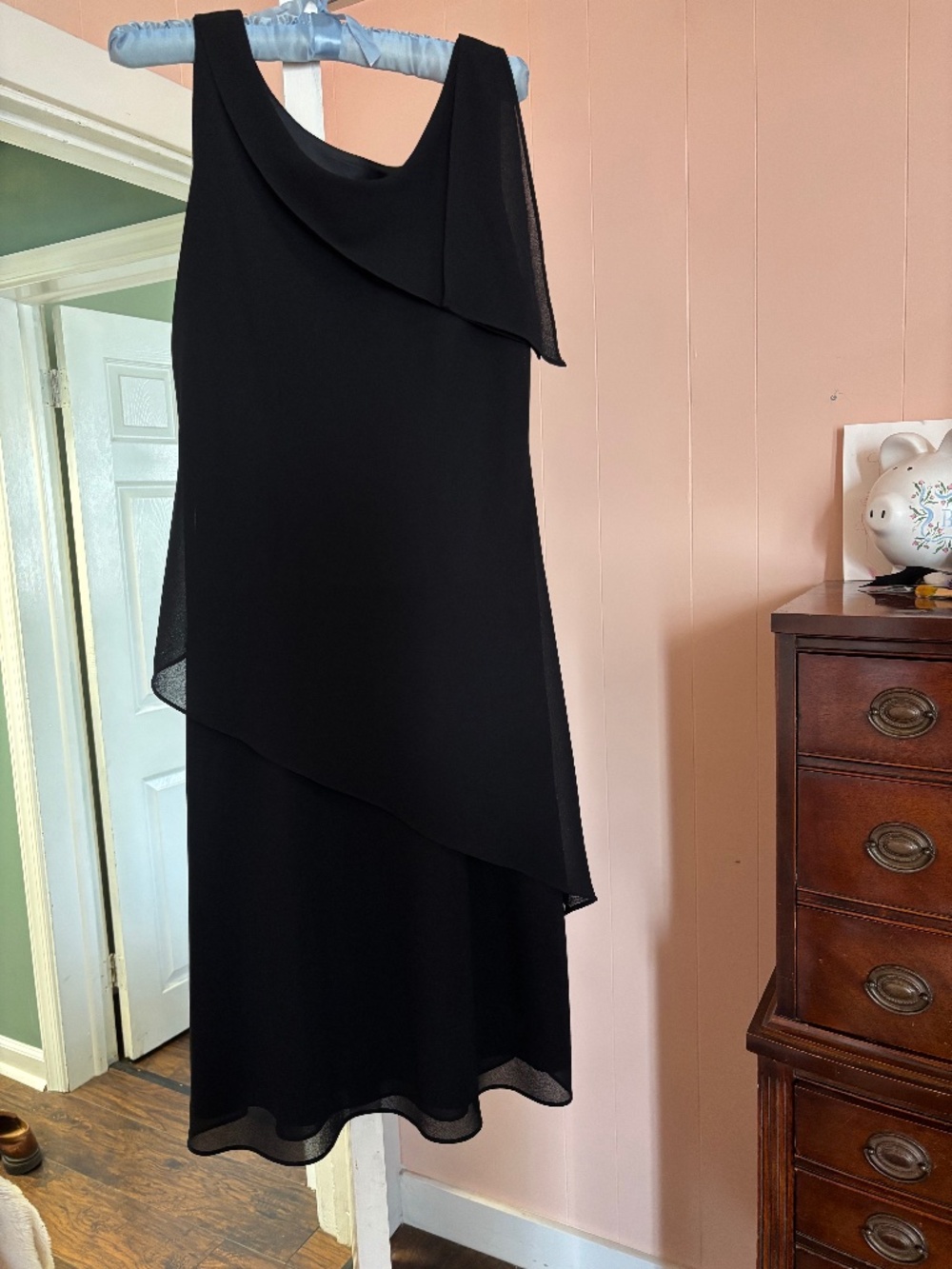 Classy Black sleeveless dress